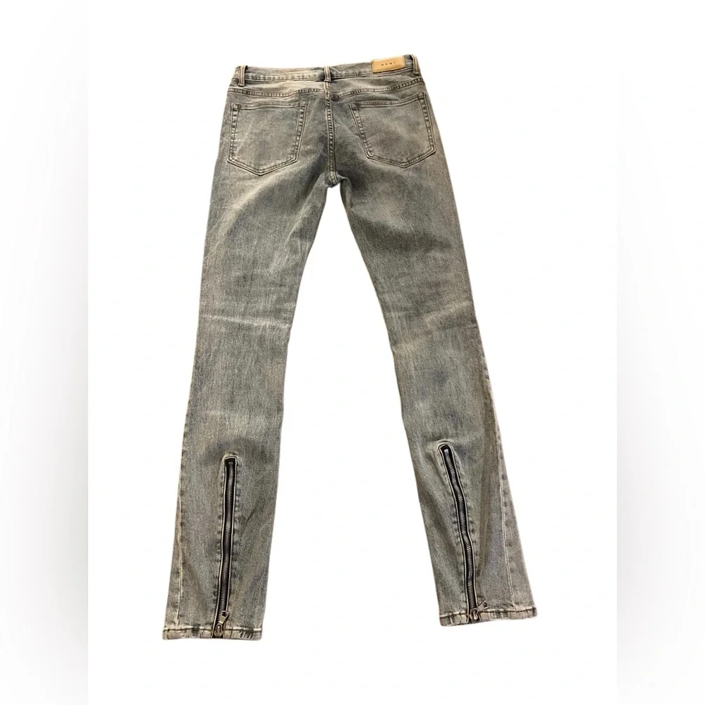 MNML opening inseam